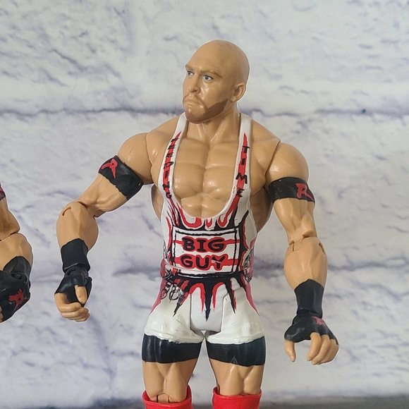 Ryback WWE Wrestling Action Figure Feed Me More WWF 2012 Big Guy Set of 2 - Picture 2 of 8